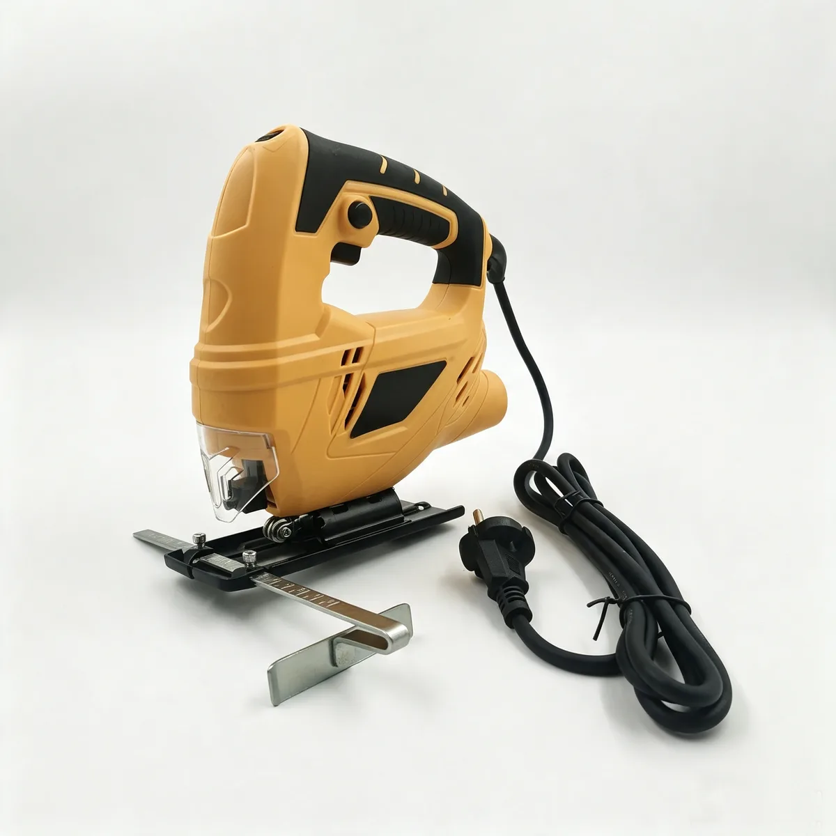 Sierra de calar eléctrica 650W para uso marino Sierra de calar eléctrica 650W para metal y madera en barco