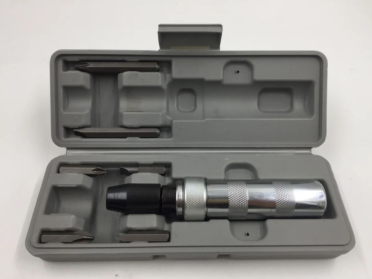 Impact screwdriver with interchangeable bits for loosening frozen screws, IMPA 612431-612432
